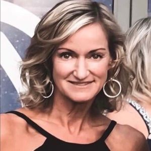 Meet your Posher, Kara